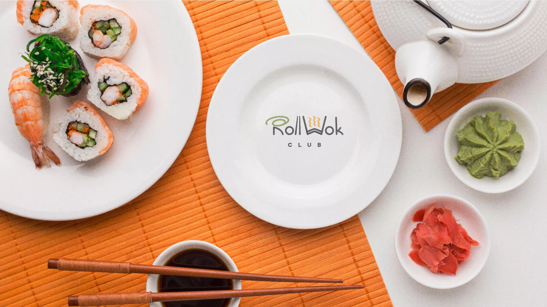 Разработка логотипа и фирменного стиля суши-бара «Roll Wok Club» в Аше