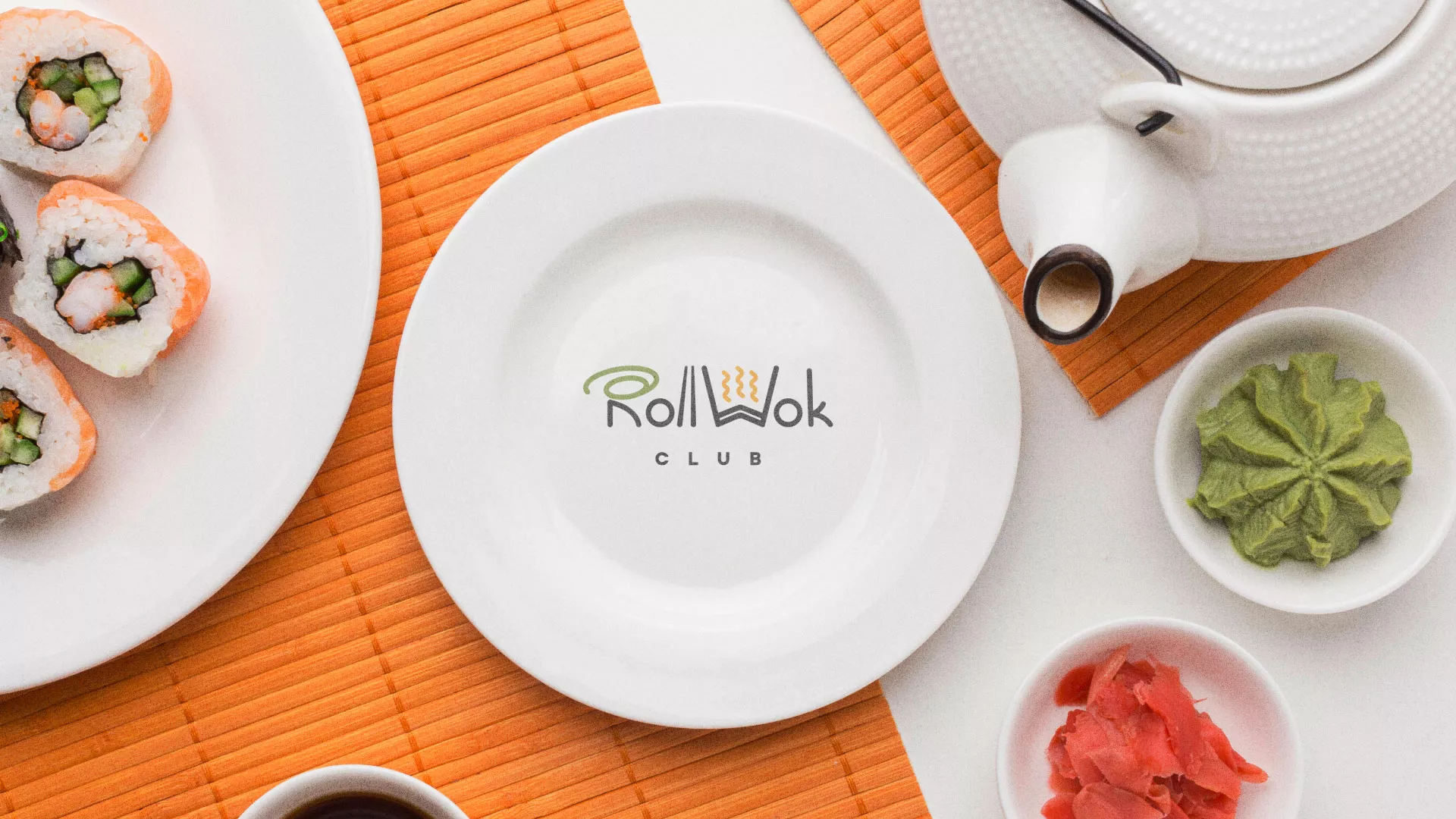 Разработка логотипа и фирменного стиля в Аше для суши-бара «Roll Wok Club» Разработка логотипа и фирменного стиля в Аше для суши-бара «Roll Wok Club»